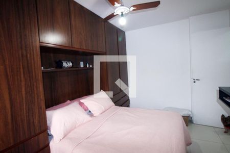 Quarto 1 de apartamento para alugar com 2 quartos, 54m² em Irajá, Rio de Janeiro