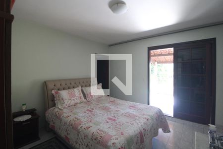 Suíte de casa à venda com 3 quartos, 320m² em Parque Brasil, São Paulo
