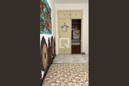 Quarto de apartamento para alugar com 2 quartos, 97m² em Boqueirão, Santos
