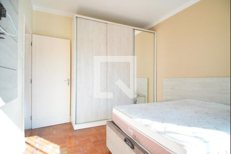 Quarto 1 de apartamento para alugar com 3 quartos, 120m² em Santa Cecília, Porto Alegre