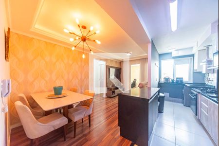 Sala de apartamento à venda com 2 quartos, 60m² em Vila Alzira, Santo André