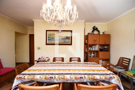 Casa à venda com 3 quartos, 450m² em Vila Madalena, São Paulo