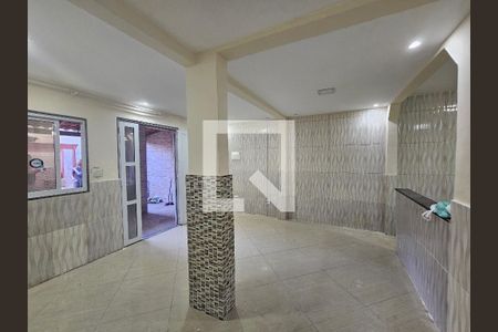 Sala de casa para alugar com 2 quartos, 141m² em Centro, Mesquita