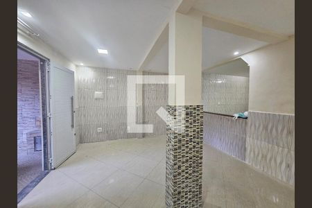 Sala de casa para alugar com 2 quartos, 141m² em Centro, Mesquita