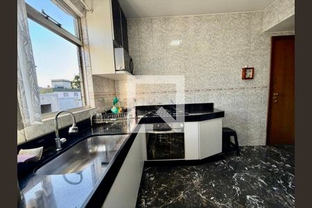 Apartamento à venda com 4 quartos, 180m² em Palmares, Belo Horizonte
