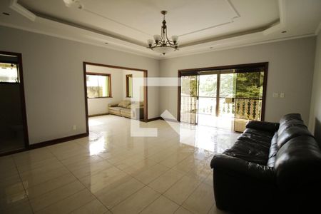 Sala de casa de condomínio para alugar com 3 quartos, 700m² em Jacarepaguá, Rio de Janeiro