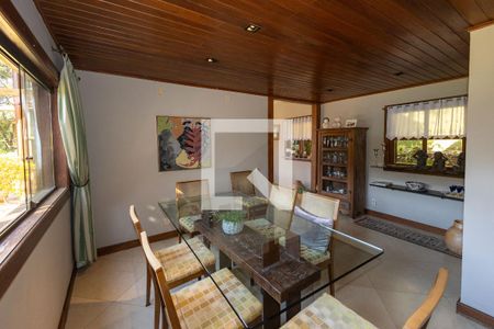 Sala de Jantar de casa de condomínio à venda com 4 quartos, 400m² em Vila D’el Rey, Nova Lima