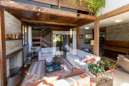 Sala de Estar de casa de condomínio à venda com 4 quartos, 400m² em Vila D’el Rey, Nova Lima