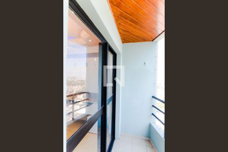 Varanda da Sala de apartamento para alugar com 3 quartos, 66m² em Gopouva, Guarulhos