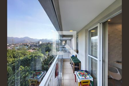 Apartamento à venda com 3 quartos, 137m² em Taquara, Rio de Janeiro