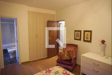 Casa de Condomínio para alugar com 4 quartos, 360m² em Residencial Quatro (alphaville), Santana de Parnaíba