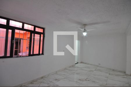 Sala de casa para alugar com 3 quartos, 160m² em Vila Nelson, São Paulo