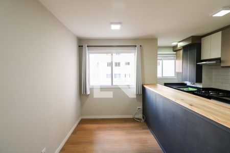 Sala de apartamento para alugar com 2 quartos, 46m² em Campanário, Diadema