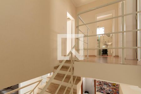 Escada  de casa para alugar com 3 quartos, 210m² em Jardim Betania, Sorocaba