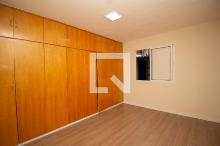 Quarto 1 de casa à venda com 2 quartos, 120m² em Vila Jaraguá, São Paulo