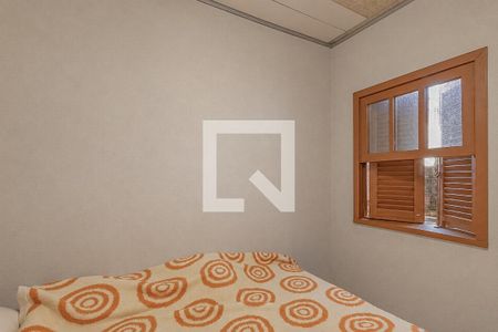 Quarto 2 de casa à venda com 4 quartos, 220m² em Niterói, Canoas