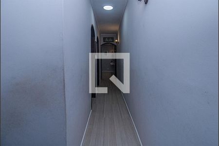 corredor para os cômodos_1 de casa para alugar com 3 quartos, 200m² em Jardim Previdencia, São Paulo