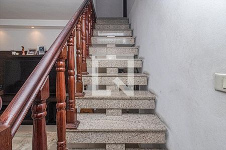 acesso para os pisos_1 de casa para alugar com 3 quartos, 200m² em Jardim Previdencia, São Paulo