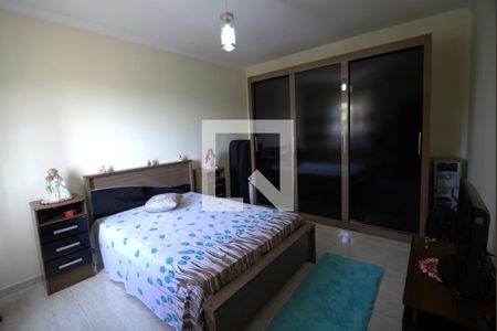 Quarto 1 de casa à venda com 2 quartos, 255m² em Santo Antônio, Osasco