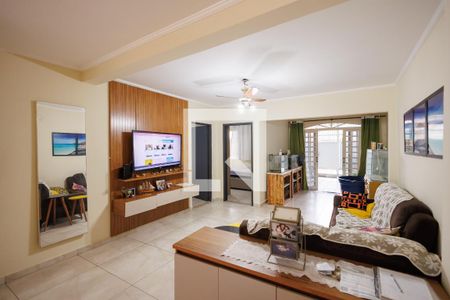 Sala de casa para alugar com 3 quartos, 380m² em Piracangaguá, Taubaté