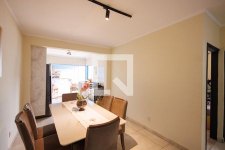Sala de Jantar de casa para alugar com 3 quartos, 380m² em Piracangaguá, Taubaté