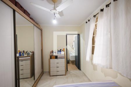 Suíte de casa para alugar com 3 quartos, 380m² em Piracangaguá, Taubaté
