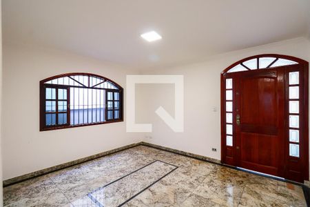 Casa à venda com 4 quartos, 269m² em Jardim Pirajussara, São Paulo