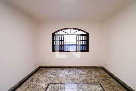Casa à venda com 4 quartos, 269m² em Jardim Pirajussara, São Paulo