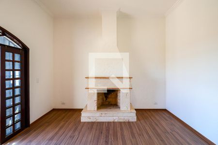Casa à venda com 4 quartos, 269m² em Jardim Pirajussara, São Paulo