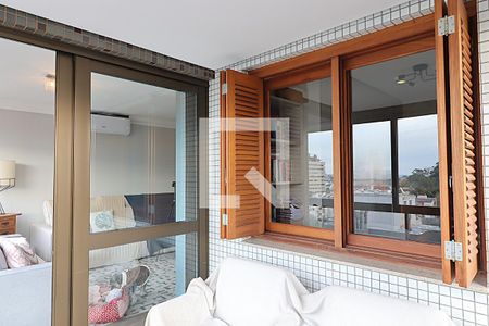 Apartamento à venda com 3 quartos, 118m² em Jardim Itu, Porto Alegre