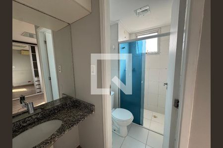 Banheiro da Suíte de apartamento para alugar com 3 quartos, 73m² em Jaguaribe, Osasco