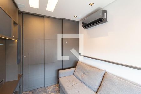 Sala de TV de apartamento à venda com 2 quartos, 64m² em Continental, Osasco