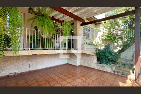 Garagem de casa para alugar com 3 quartos, 192m² em Vila Anglo Brasileira, São Paulo