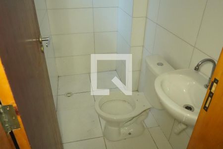 Banheiro de apartamento para alugar com 1 quarto, 35m² em Vila Carrão, São Paulo