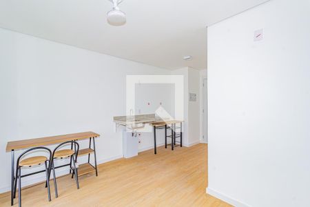 Sala/Quarto de kitnet/studio para alugar com 1 quarto, 24m² em Santo Amaro, São Paulo