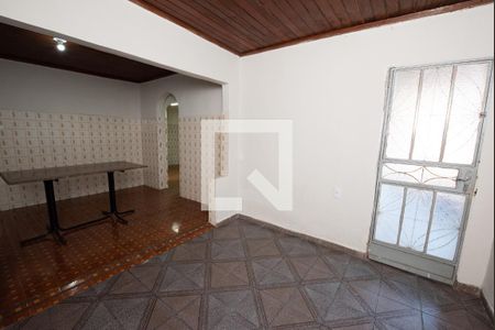 Sala de casa para alugar com 3 quartos, 70m² em Industrial, Contagem