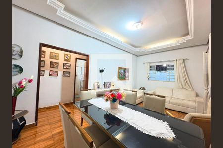 Casa para alugar com 2 quartos, 171m² em Vilage Santa Rita, Goiânia