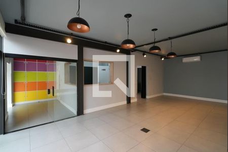 Casa à venda com 3 quartos, 392m² em Sumaré, São Paulo
