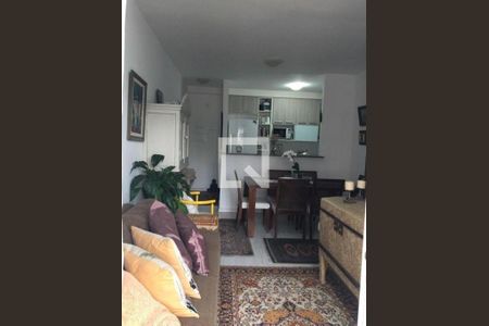 Apartamento à venda com 2 quartos, 80m² em Jardim Tupanci, Barueri