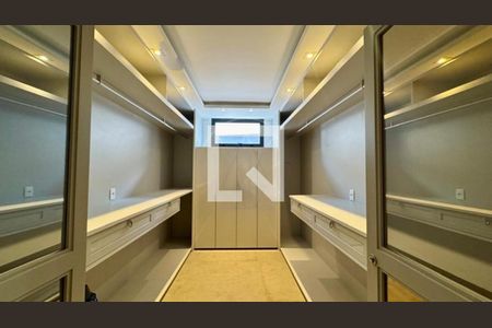 Casa de Condomínio à venda com 4 quartos, 721m² em Swiss Park, Campinas