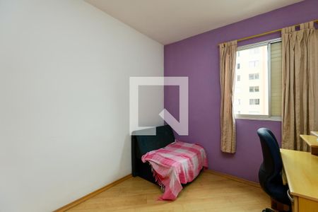 Quarto 2 de apartamento para alugar com 2 quartos, 56m² em Vila Sonia, São Paulo