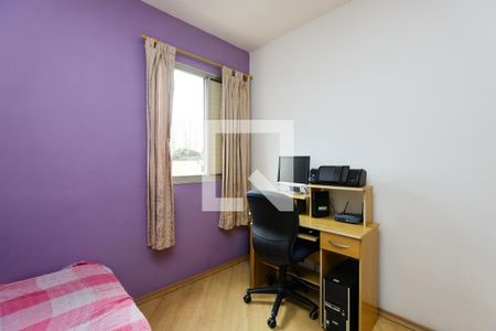 Quarto 2 de apartamento para alugar com 2 quartos, 56m² em Vila Sonia, São Paulo