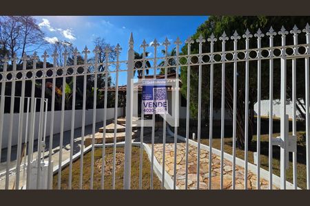 Placa e qrcode  de casa à venda com 4 quartos, 427m² em Santos Dumont, Lagoa Santa