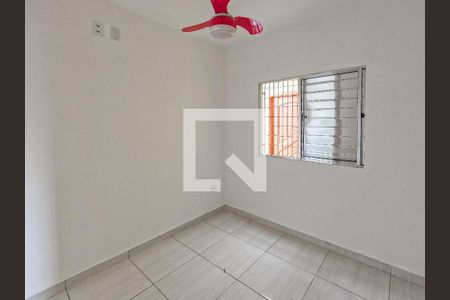 Casa para alugar com 4 quartos, 130m² em Jardim Santo Elias, São Paulo