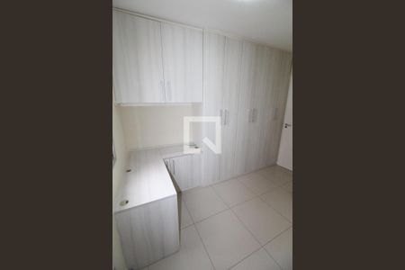 Quarto 1 de apartamento para alugar com 3 quartos, 80m² em Parque Industrial, São José dos Campos