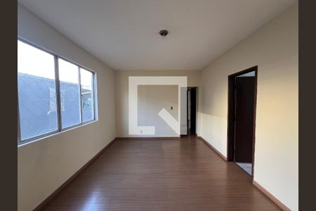 Apartamento para alugar com 3 quartos, 80m² em Alípio de Melo, Belo Horizonte