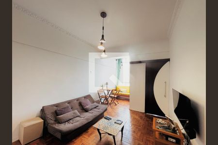 Apartamento à venda com 2 quartos, 57m² em Copacabana, Rio de Janeiro