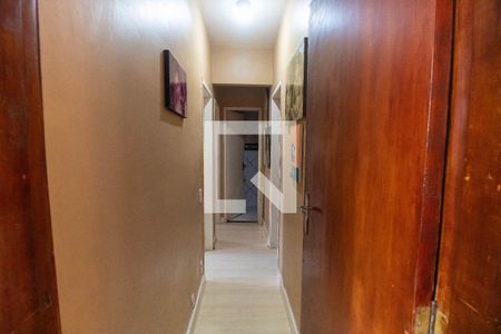 Corredor  de apartamento à venda com 3 quartos, 90m² em São Domingos, Niterói