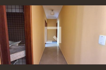Corredor  de casa à venda com 3 quartos, 450m² em Jardim Sao Caetano, São Caetano do Sul