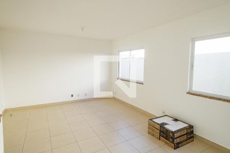 Sala de casa de condomínio para alugar com 2 quartos, 70m² em Campo Grande, Rio de Janeiro